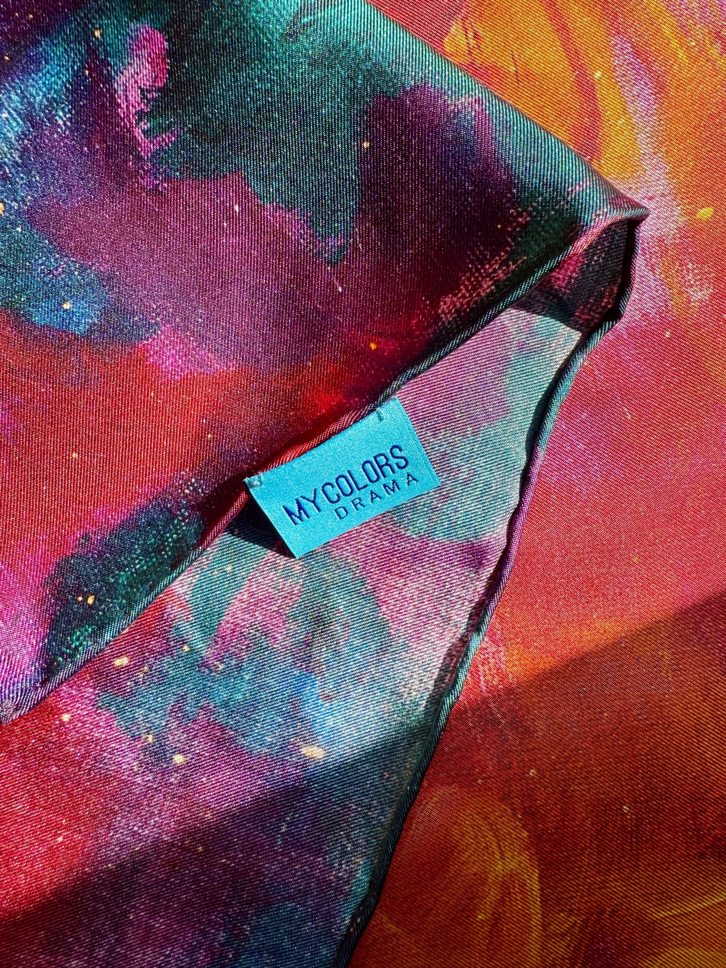 Silk twill scarf "My head is a jungle"